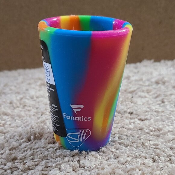 WinCraft New Jersey Devils Hippie Hop Silicone Shot Glass1.5oz. - Picture 2 of 3